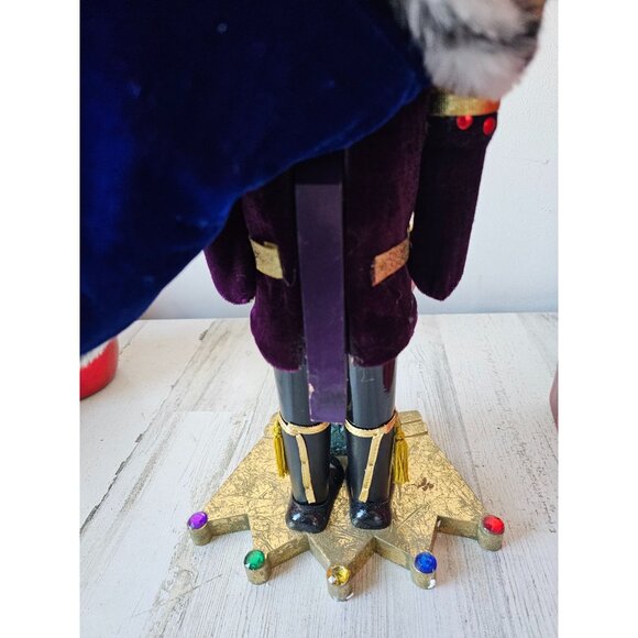 Bombay 18" King arthur camelot nutcracker Xmas sword soldier centerpiece - Picture 9 of 13